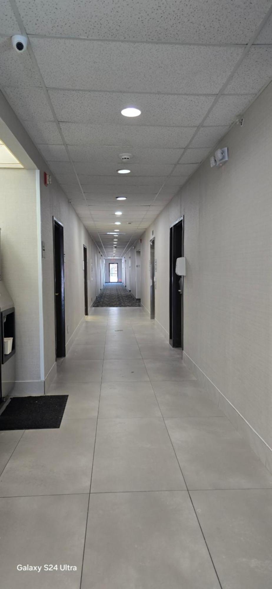 Quality Inn & Suites Manhattan Exterior photo